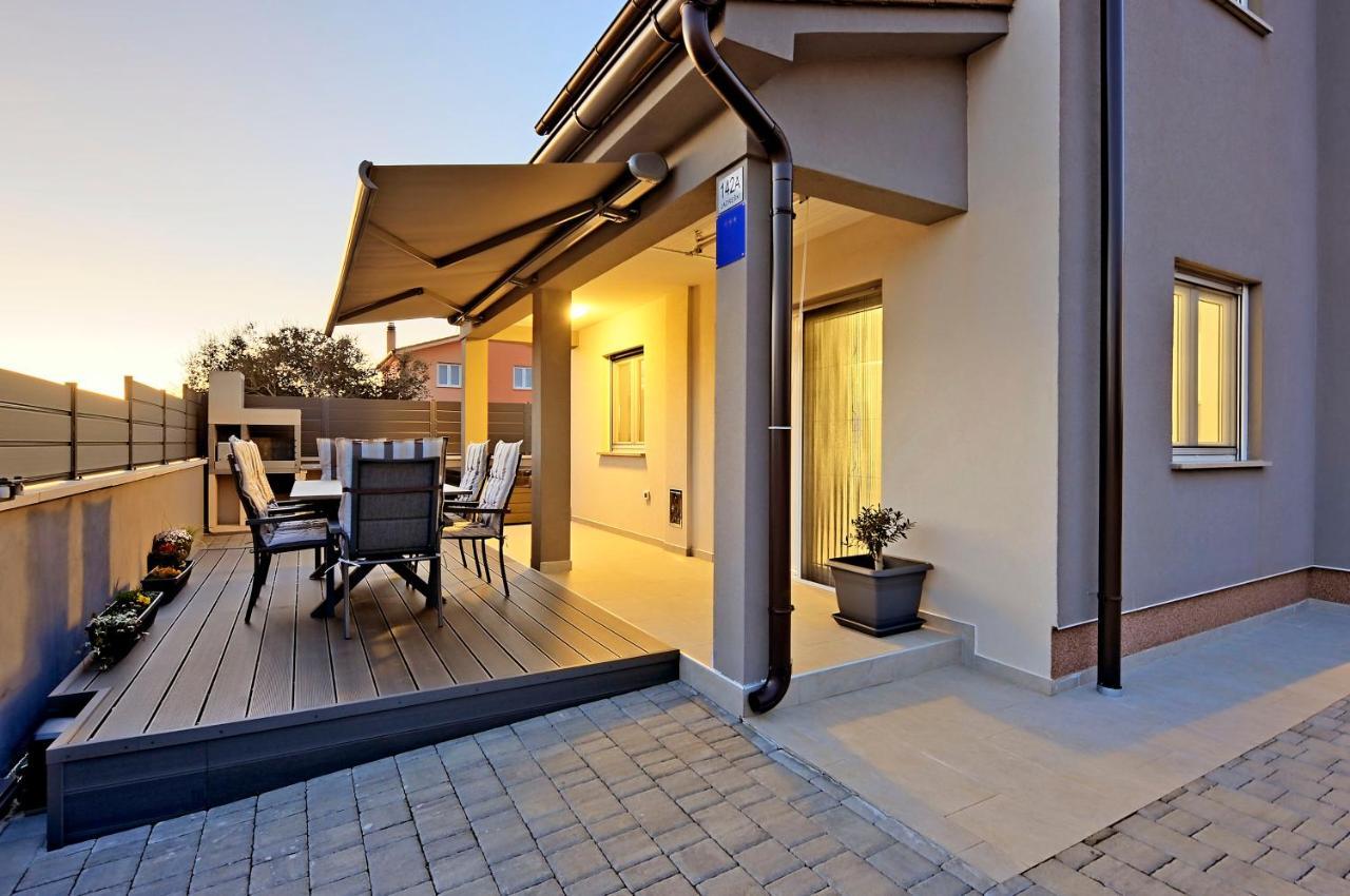 Casa Tara Three-Bedroom Holiday Home プーラ エクステリア 写真