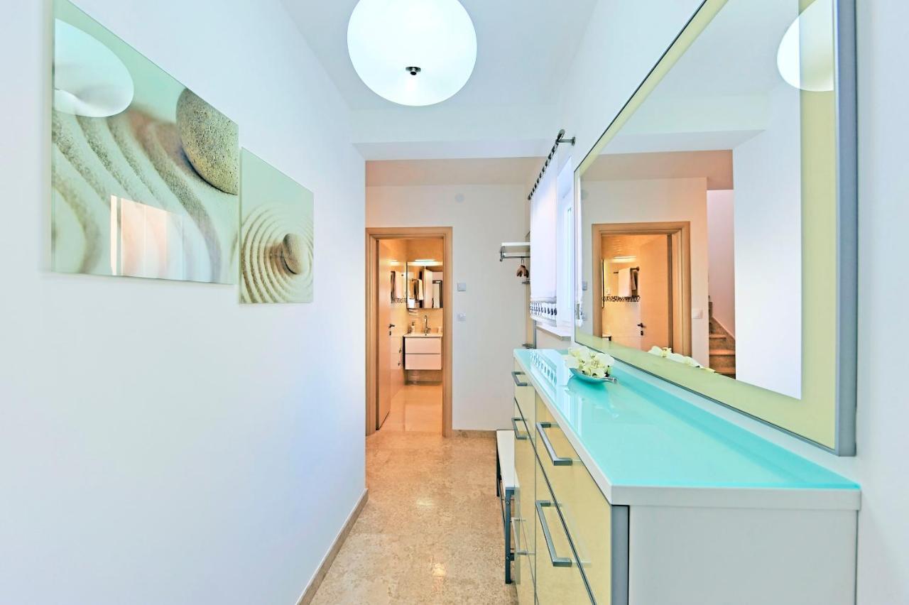 Casa Tara Three-Bedroom Holiday Home プーラ エクステリア 写真