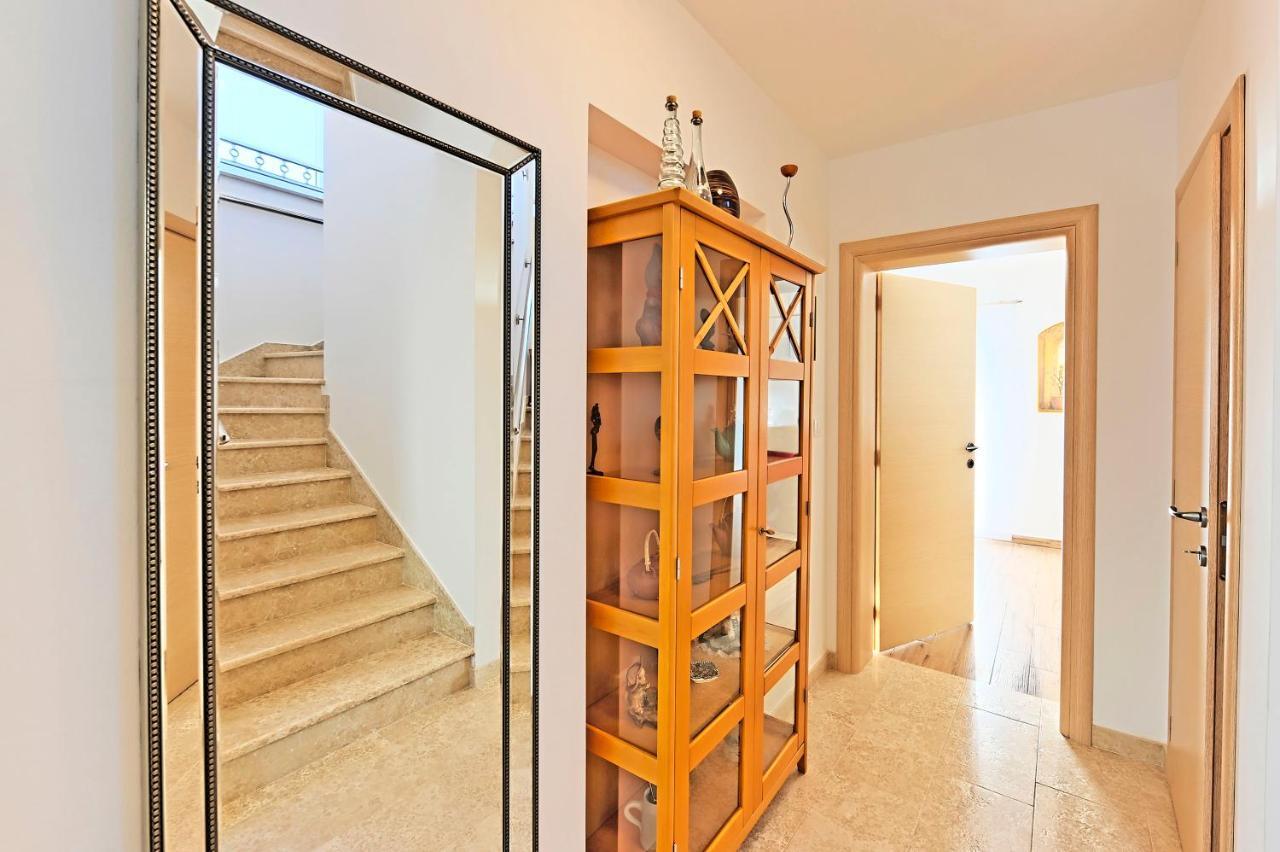 Casa Tara Three-Bedroom Holiday Home プーラ エクステリア 写真
